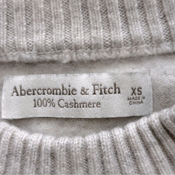 Abercrombie & Fitch Cashmere Mock Neck Sweater - Picture 4 of 7